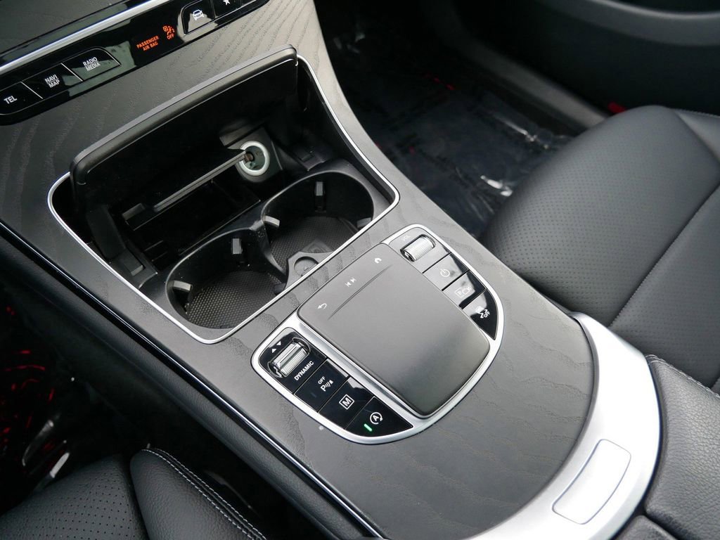 Used 2021 Mercedes-Benz GLC 300 4MATIC image 24