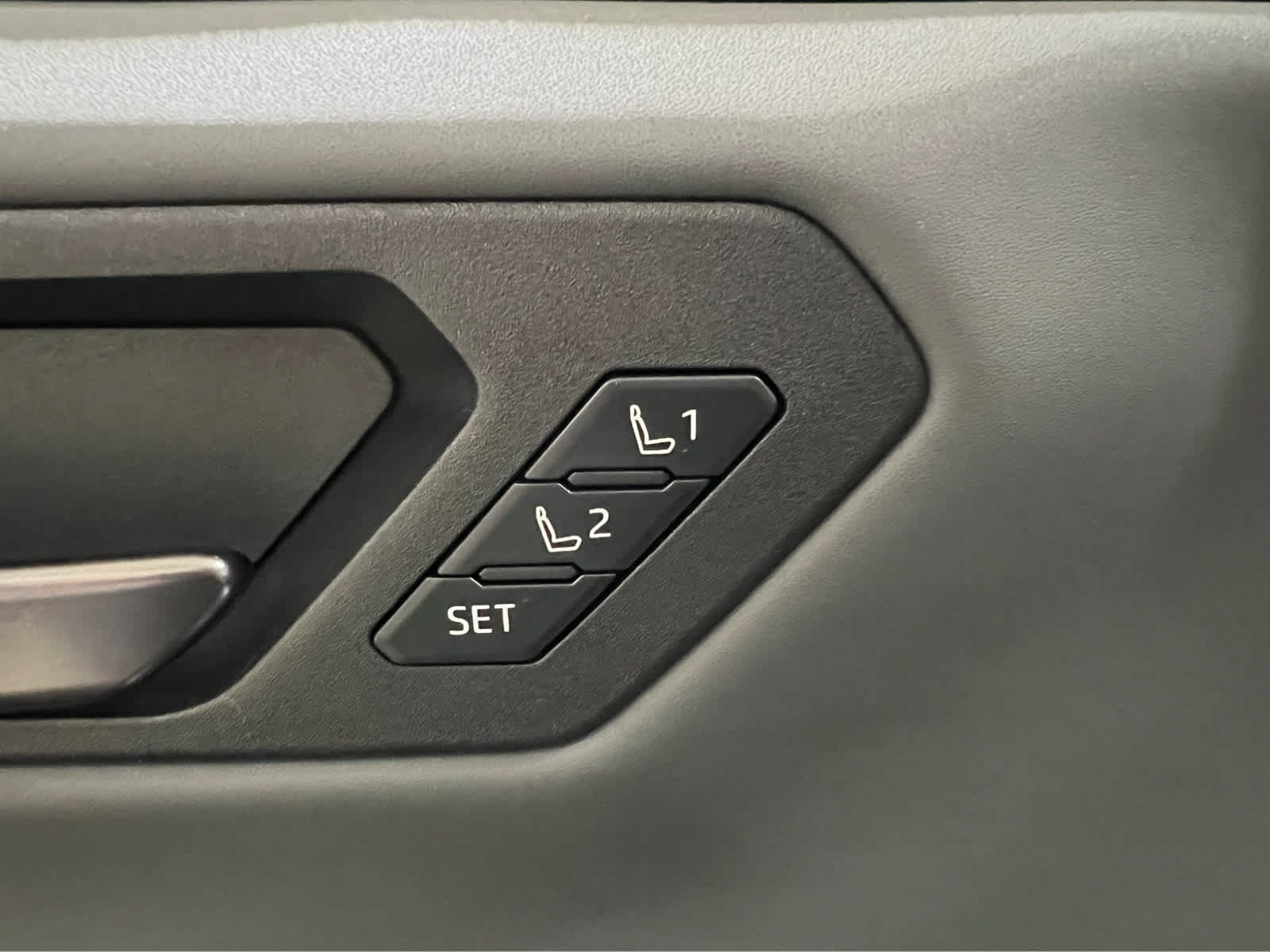 New 2026 Toyota RAV4 XSE AWD/4WD image 16