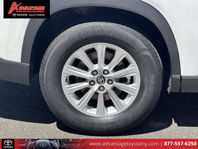 Certified 2024 Toyota Grand Highlander AWD image 11