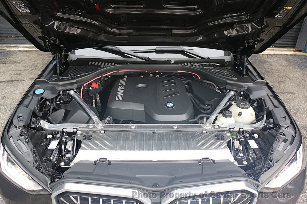 Used 2025 BMW X3 xDrive30i AWD/4WD image 13