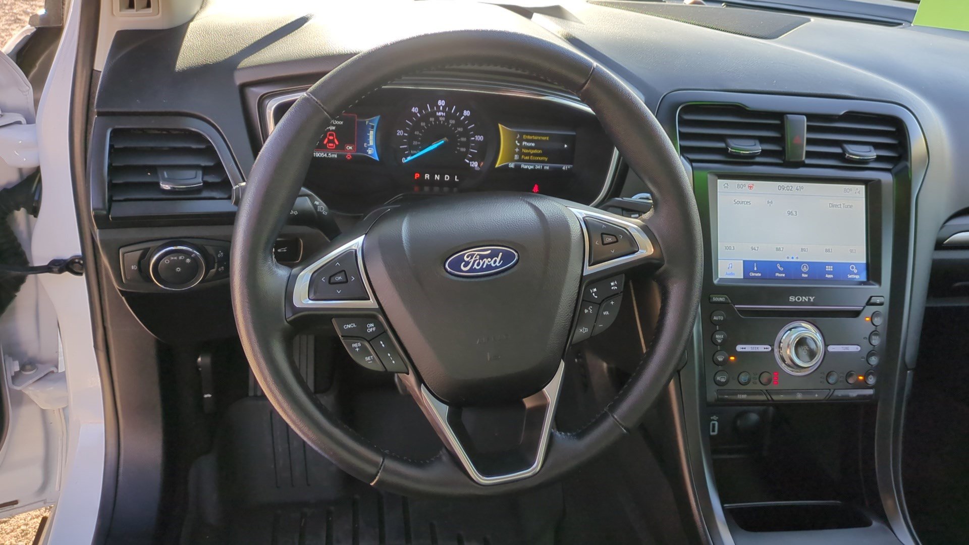 Used 2020 Ford Fusion Titanium image 17