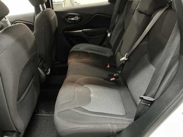 Used 2020 Jeep Cherokee Latitude image 12