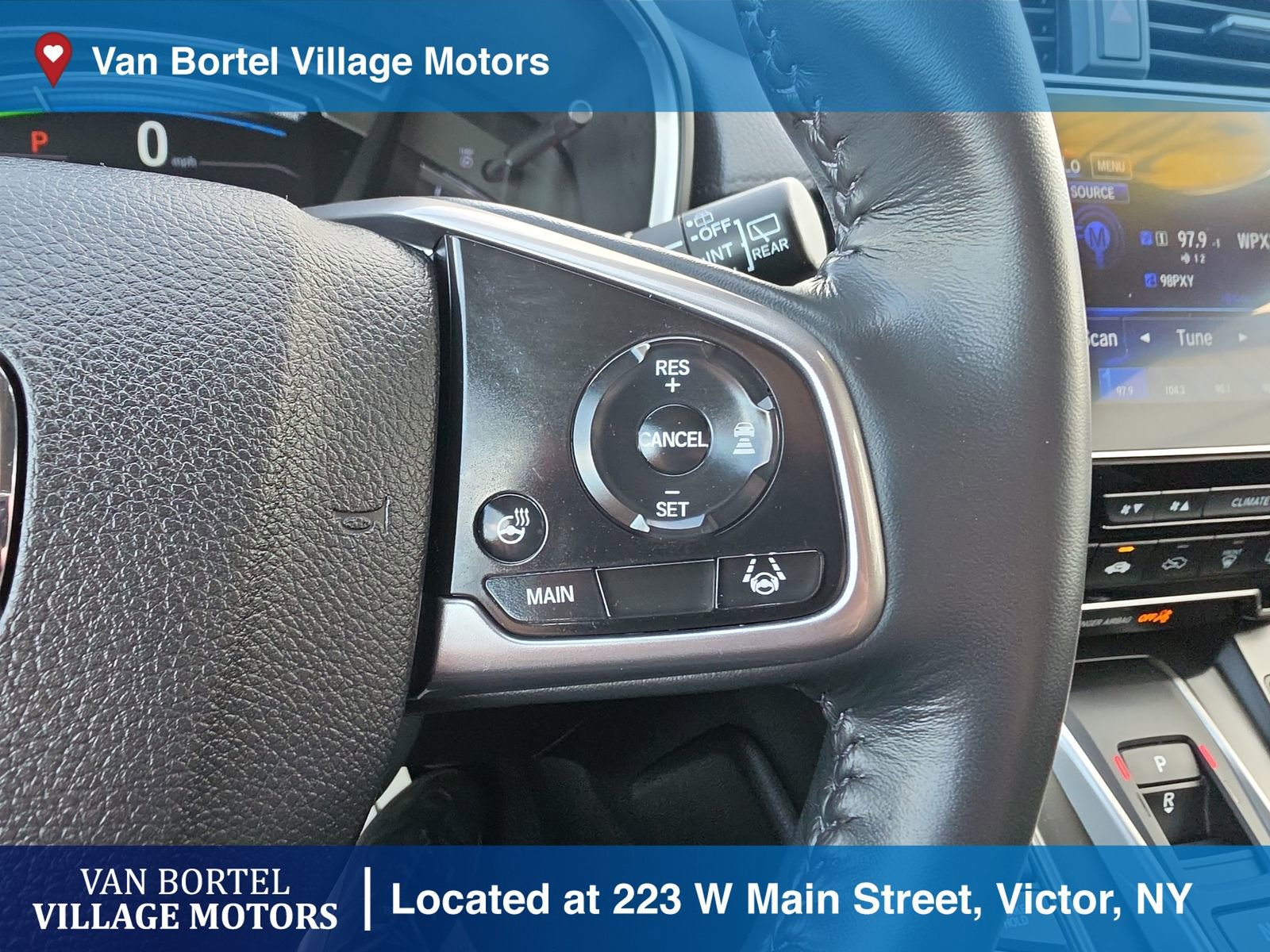 Used 2022 Honda CR-V Touring image 18