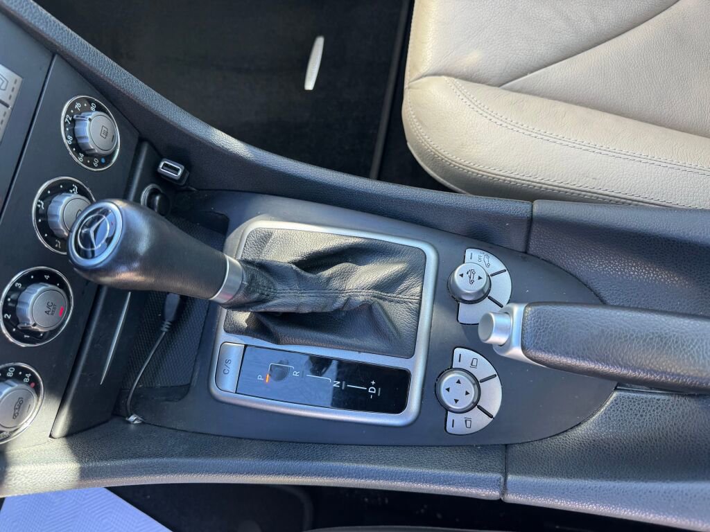 Used 2007 Mercedes-Benz SLK 350 image 15