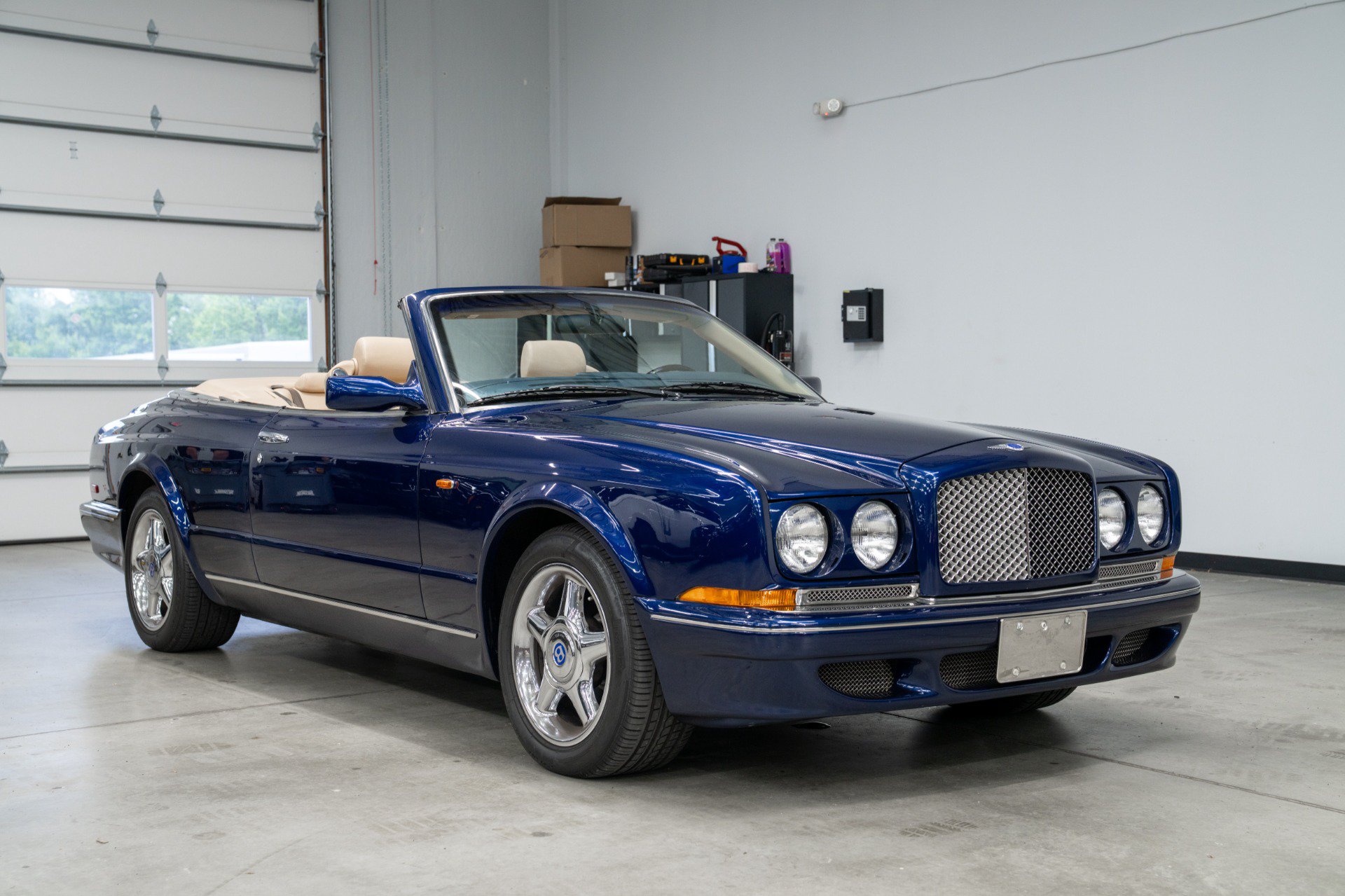 Used 1999 Bentley Azure Mulliner RWD image 3