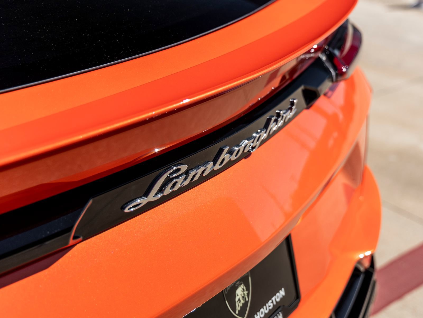 Used 2024 Lamborghini Urus S image 14