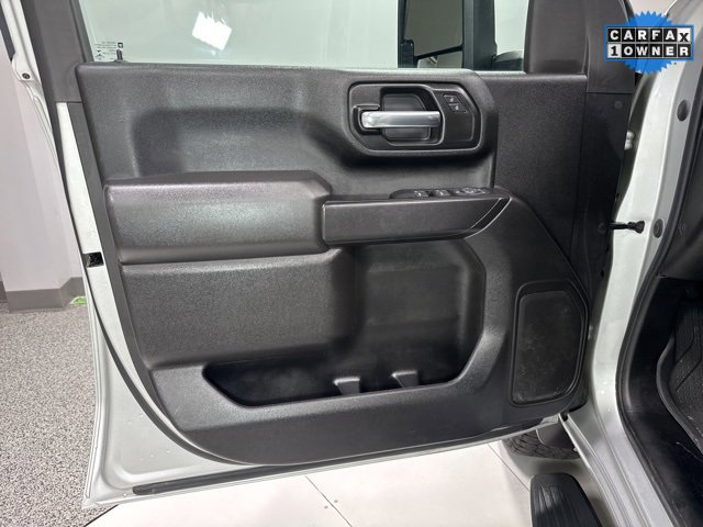 Used 2023 Chevrolet Silverado 2500 Custom w/ Custom Convenience Package image 6