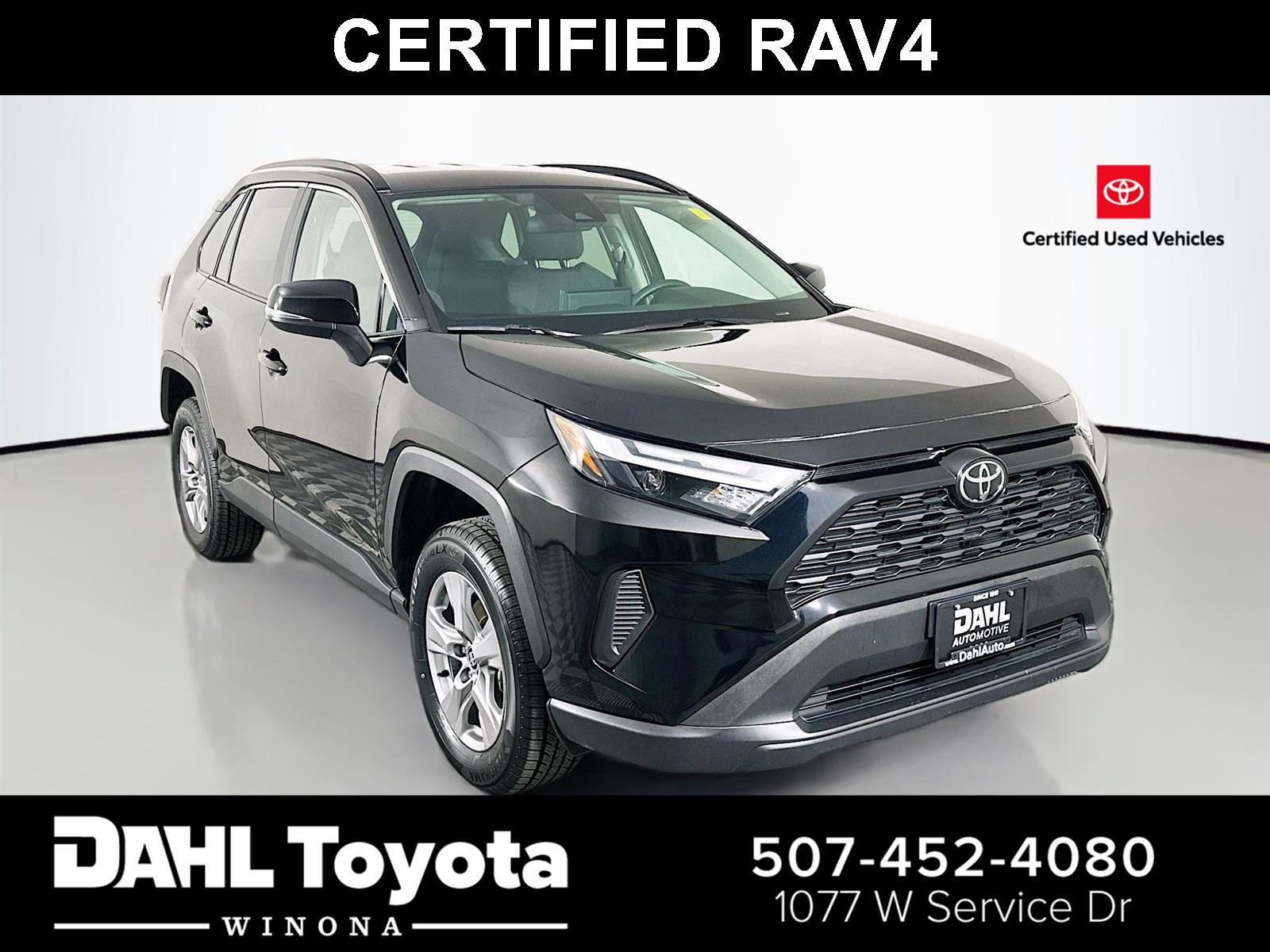 Used 2025 Toyota RAV4 XLE image 1