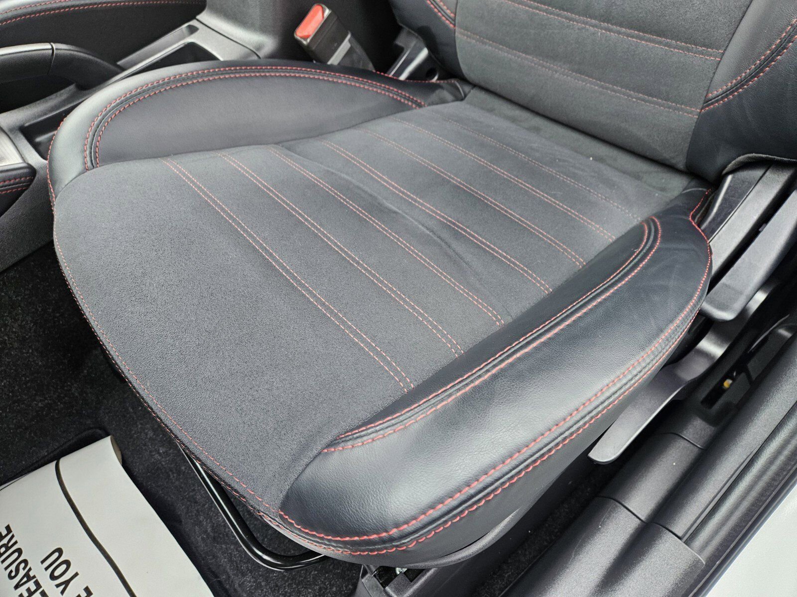 Used 2025 Mitsubishi Outlander Sport SE image 8