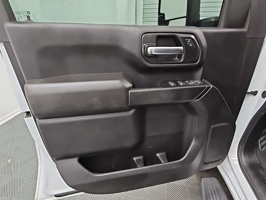 Used 2024 Chevrolet Silverado 2500 Custom w/ Custom Value Package image 24