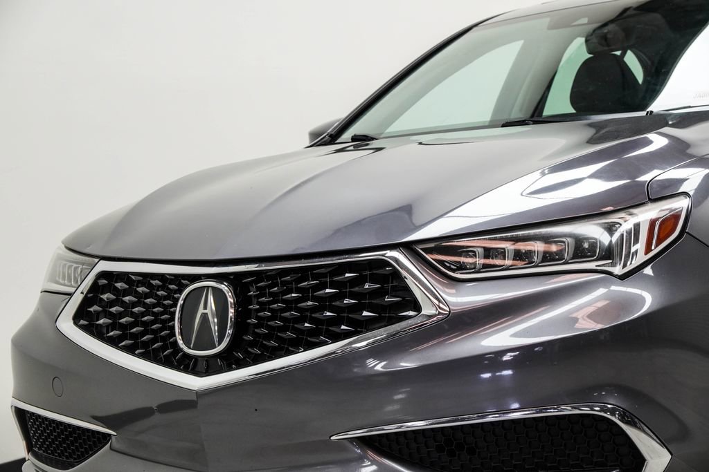 Used 2018 Acura TLX FWD image 2