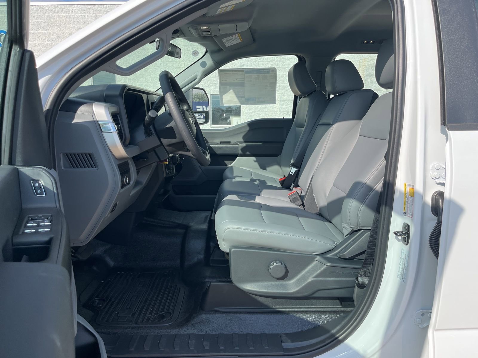 New 2026 Ford F250 XL w/ XL Chrome Package AWD/4WD image 25