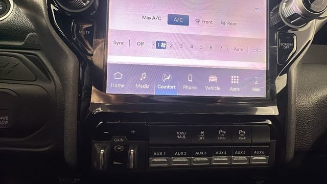 New 2026 RAM 2500 Tradesman AWD/4WD image 28