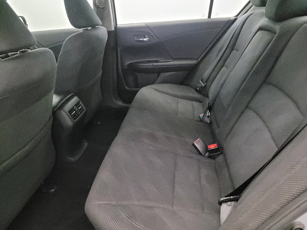 Used 2017 Honda Accord EX image 18