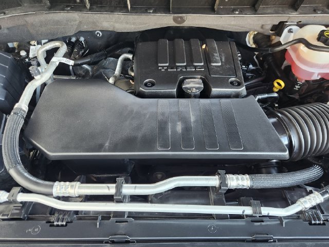 Used 2024 Chevrolet Silverado 1500 Custom AWD/4WD image 33