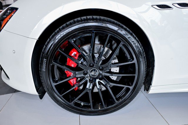 Used 2022 Maserati Ghibli Modena image 48