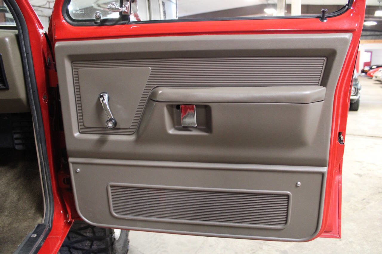 Used 1993 Dodge D/W Truck 250 image 24