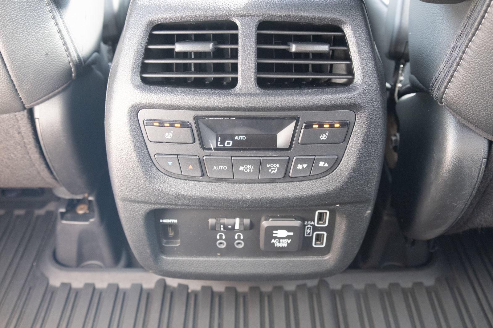 Used 2022 Honda Pilot Touring image 19