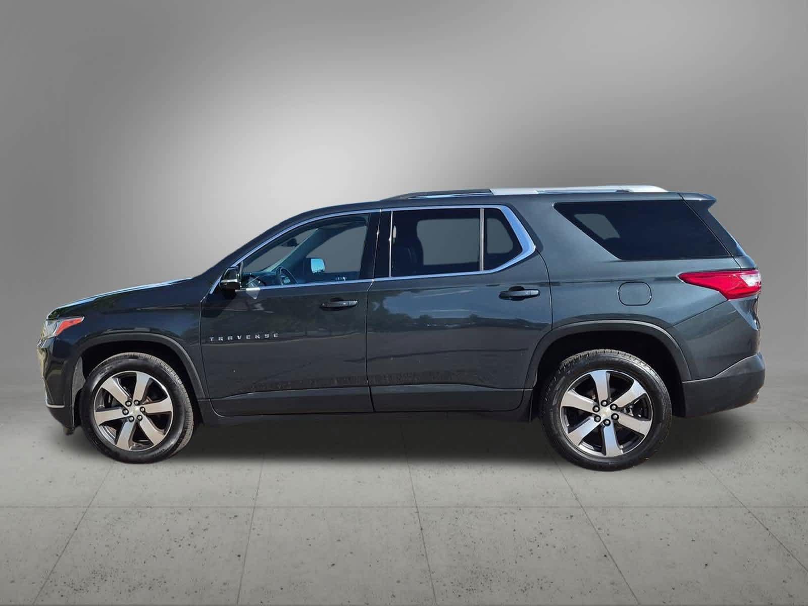 Used 2018 Chevrolet Traverse LT AWD/4WD image 3