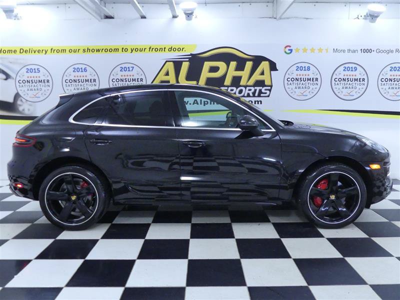 Used 2018 Porsche Macan Turbo AWD/4WD image 38
