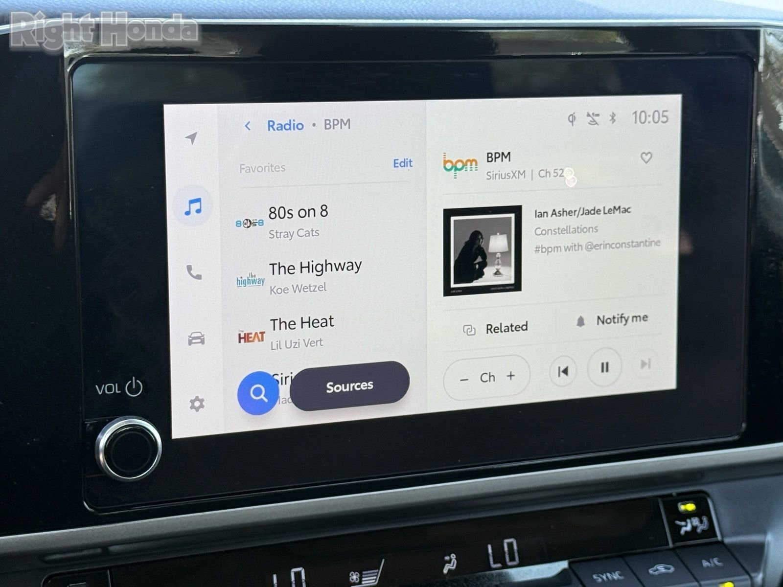 Used 2025 Toyota Camry LE image 19