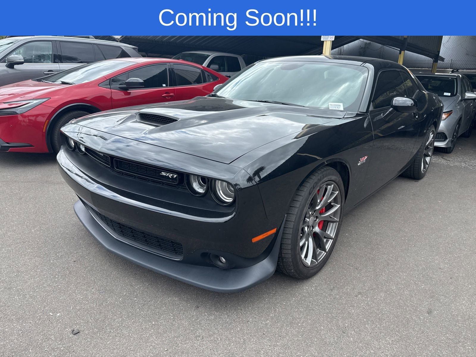 Used 2016 Dodge Challenger SRT RWD image 1