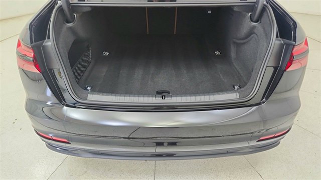 Used 2025 Audi A6 2.0T Premium image 14