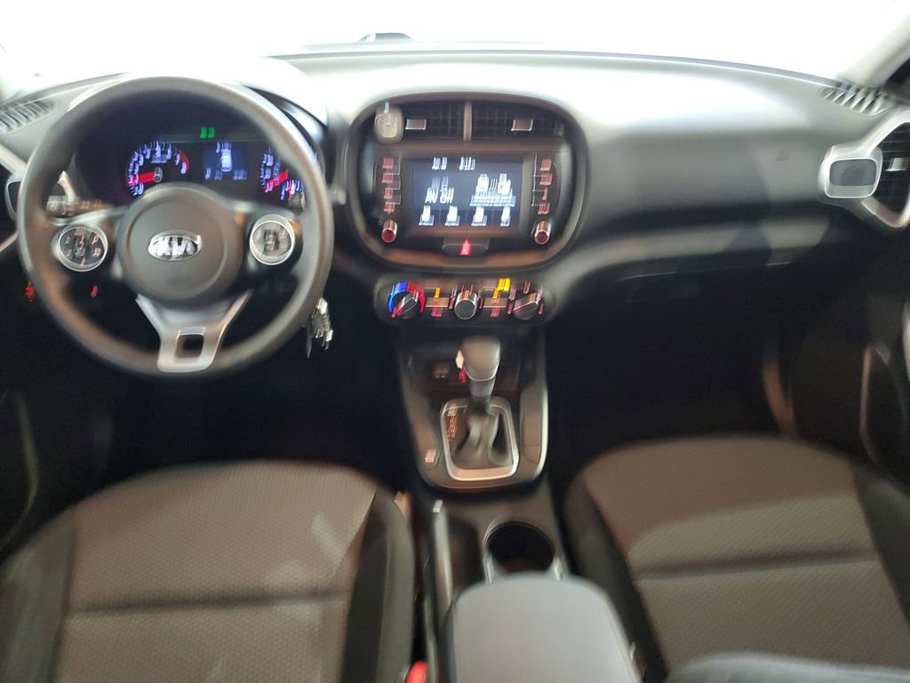 Used 2020 Kia Soul LX FWD image 11
