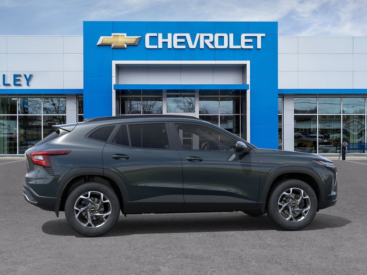 New 2025 Chevrolet Trax LT w/ Driver Confidence Package FWD image 5