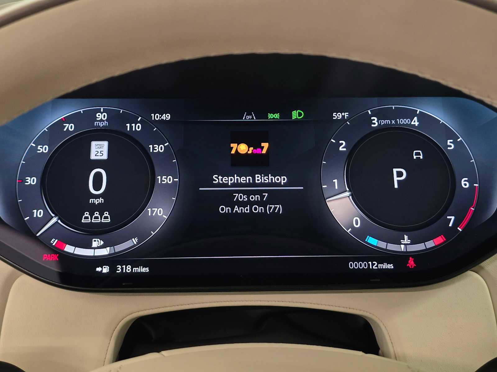 New 2026 Land Rover Range Rover SE image 25