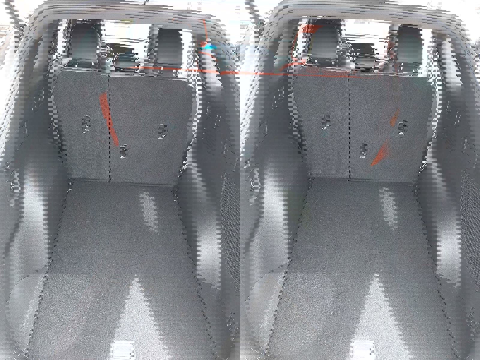 Used 2024 Kia Sportage SX image 13