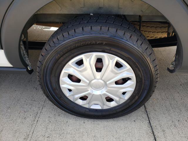 Used 2015 Ford Transit 350 XLT image 27