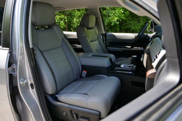 Used 2020 Toyota Tundra Limited w/ Limited Premium Package AWD/4WD image 39