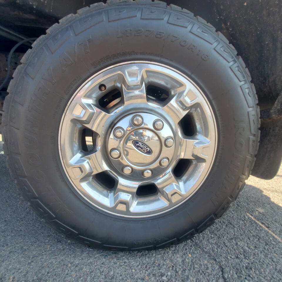 Used 2016 Ford F250 Lariat w/ Chrome Package image 25