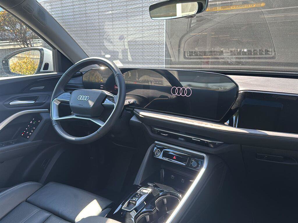 Certified 2025 Audi Q5 Premium Plus AWD/4WD image 10