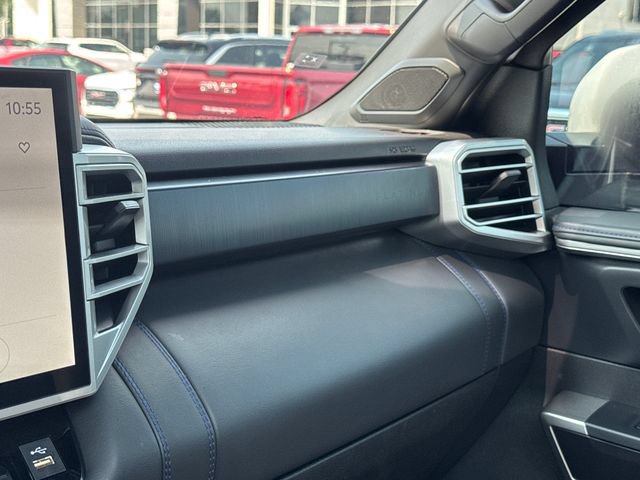 Used 2025 Toyota Tundra Platinum AWD/4WD image 32