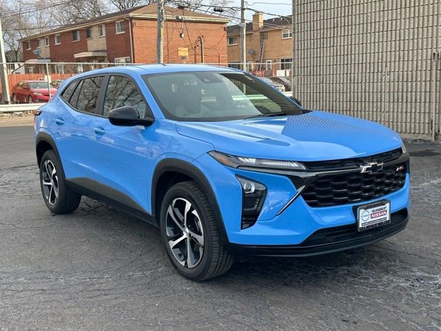 Used 2024 Chevrolet Trax RS w/ Driver Confidence Package image 3