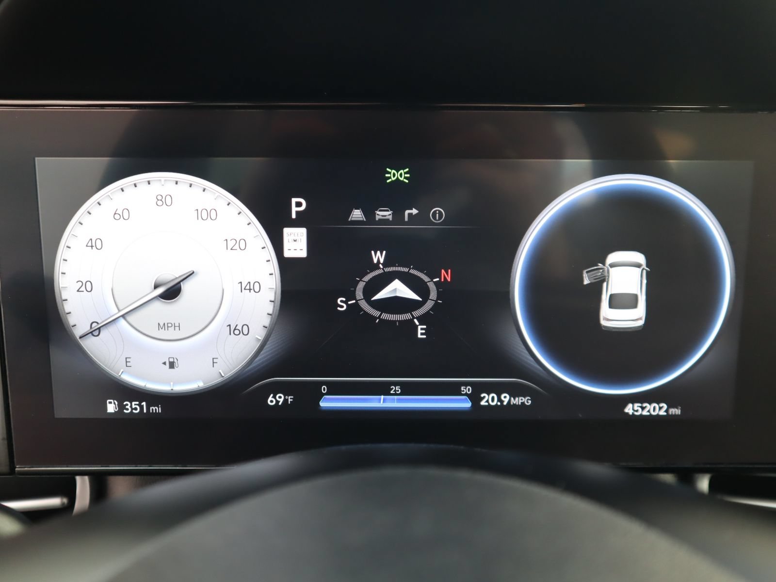 Used 2024 Hyundai Elantra SEL FWD image 31