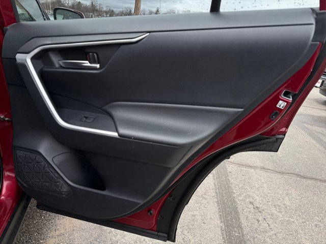 Used 2019 Toyota RAV4 XLE w/ Convenience Package image 26