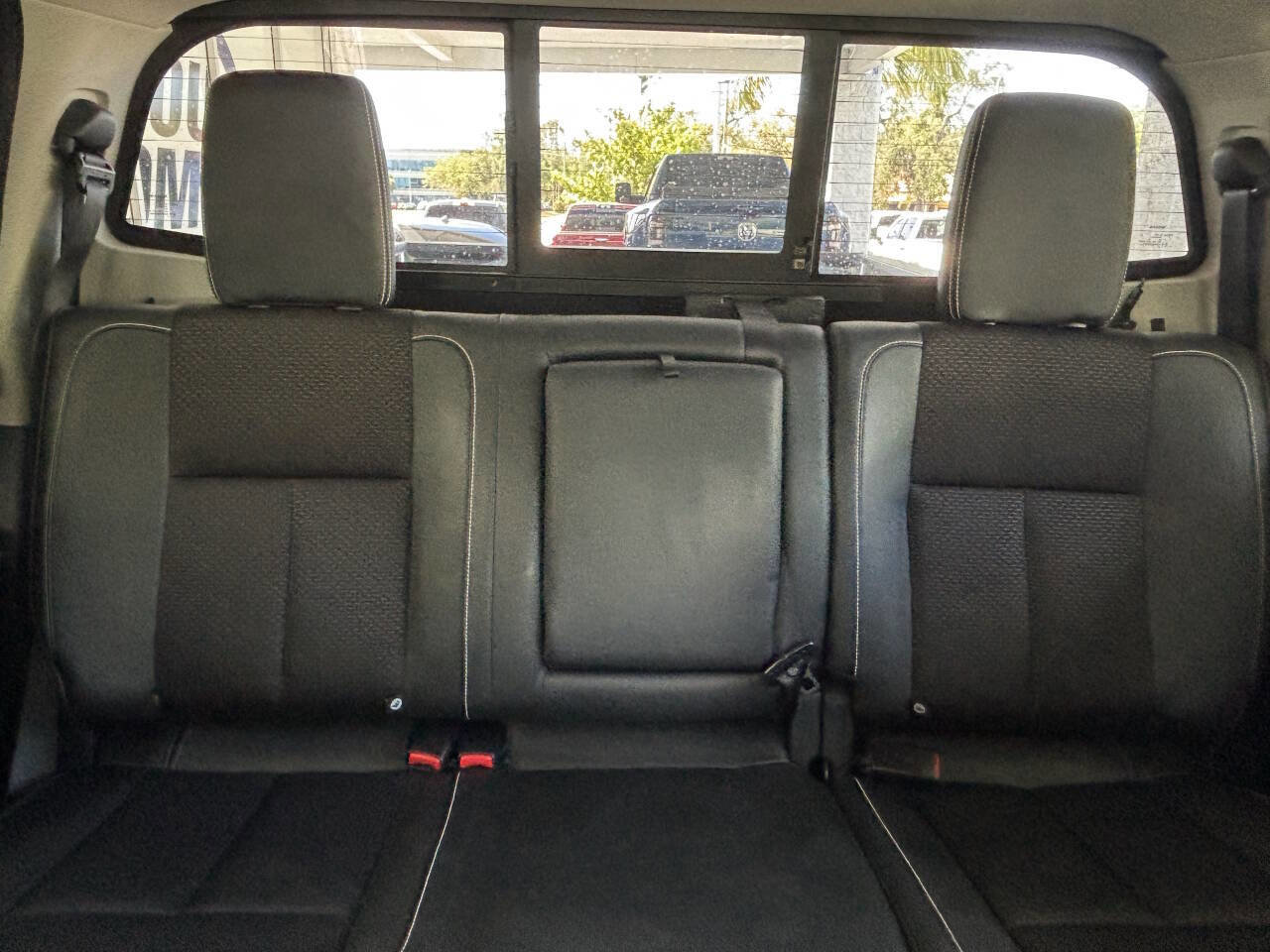 Used 2016 Nissan Titan PRO-4X AWD/4WD image 28