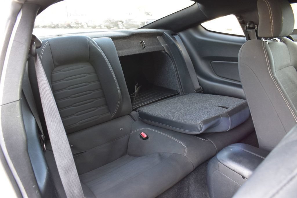 Used 2016 Ford Mustang Coupe RWD image 19