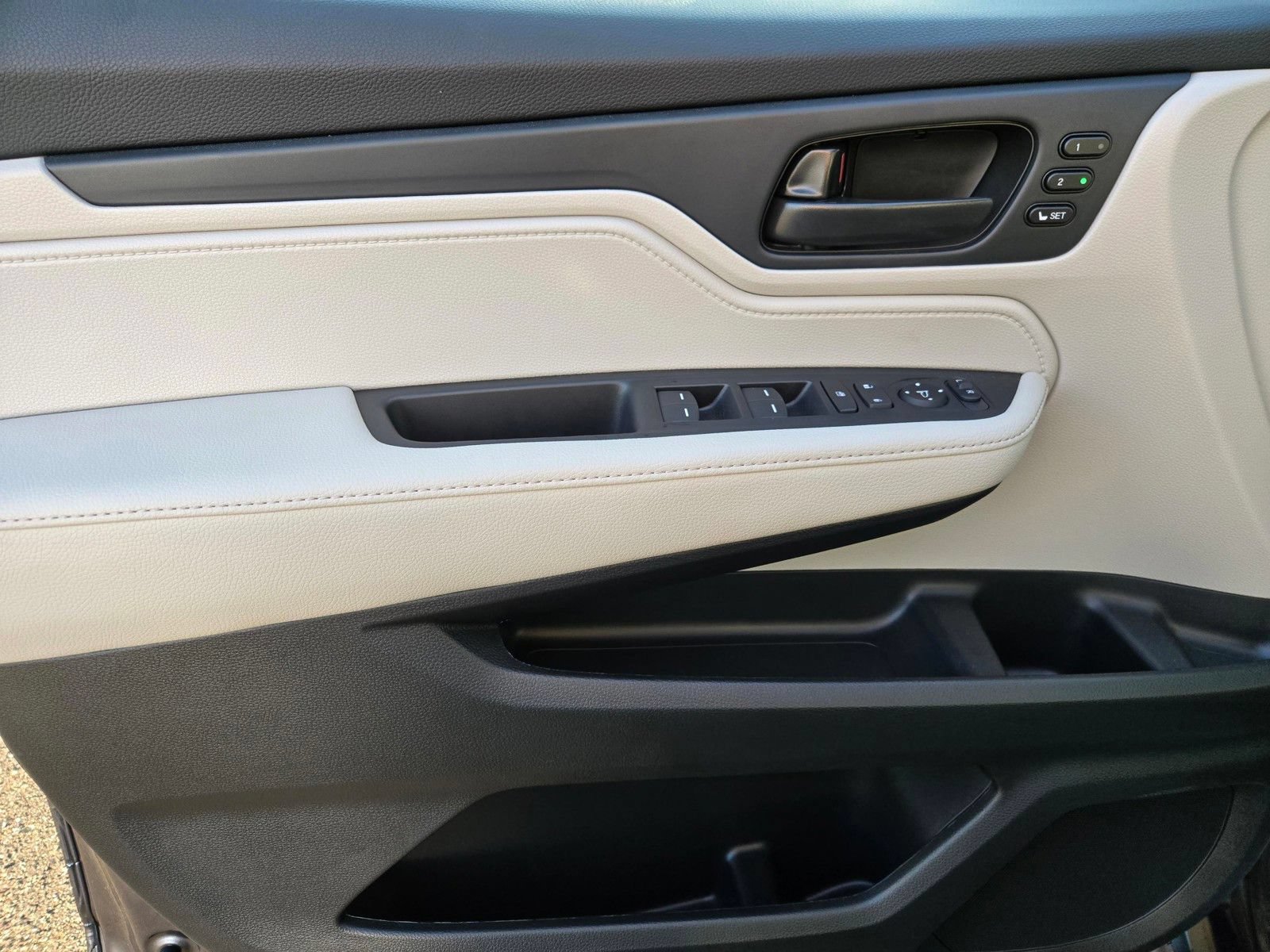 New 2026 Honda Odyssey EX-L image 16