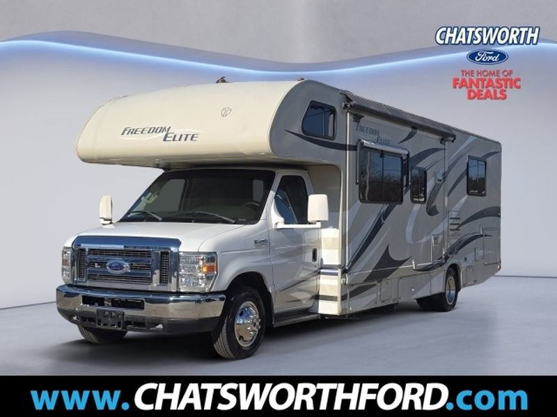 Used 2014 Ford E-450 and Econoline 450 Super Duty w/ Motorhome Prep Package image 1