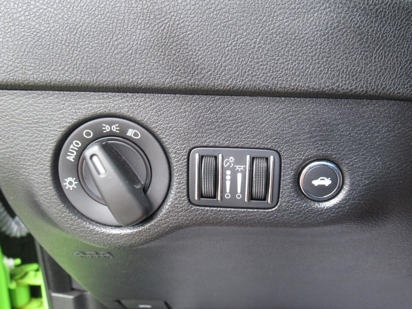Used 2023 Dodge Charger R/T w/ Harman/Kardon Audio Group RWD image 22