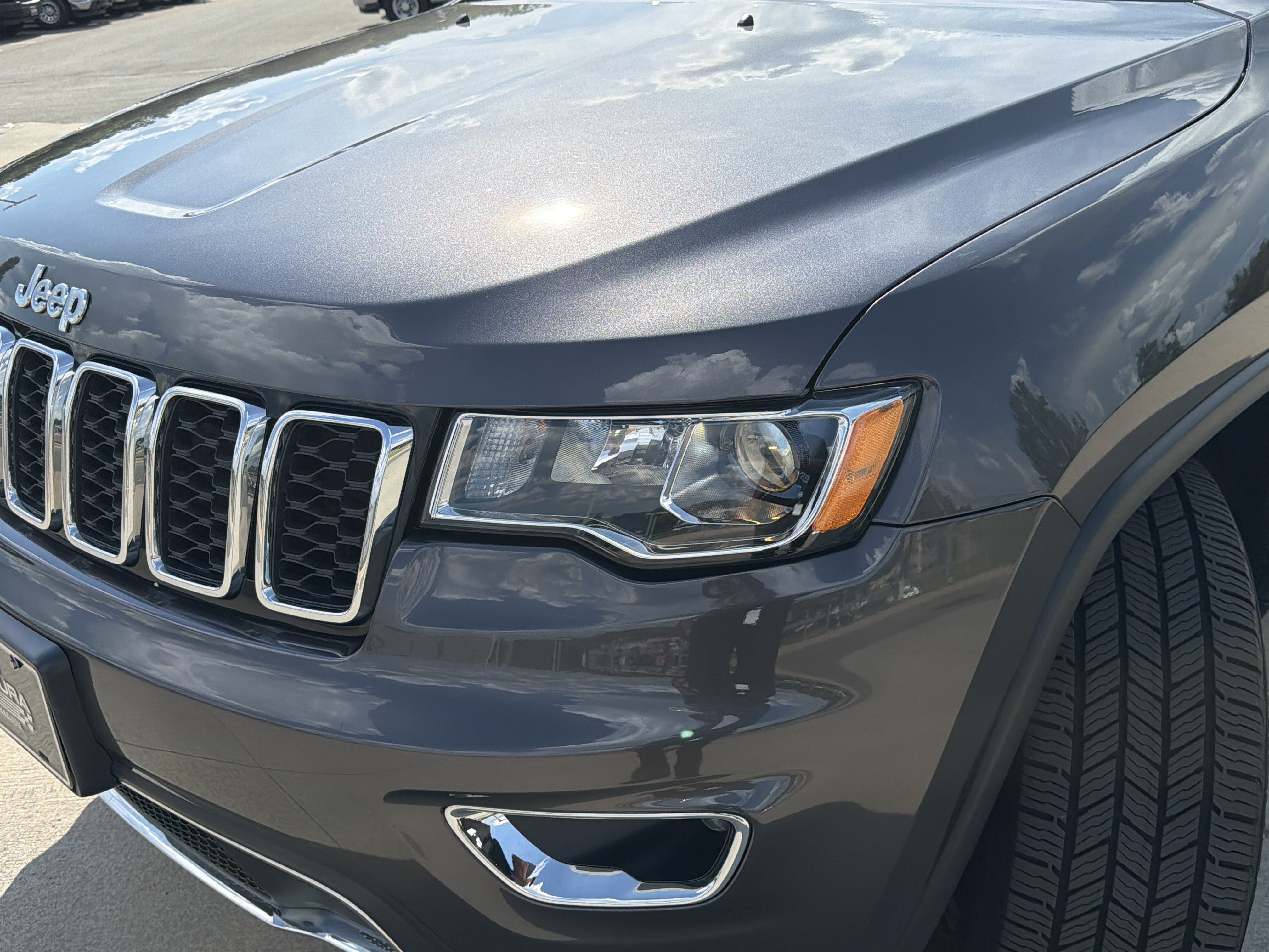Used 2021 Jeep Grand Cherokee Limited AWD/4WD image 6