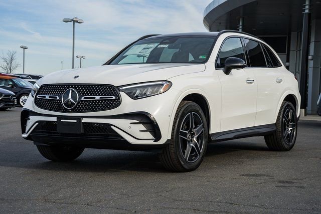 New 2026 Mercedes-Benz GLC 300 4MATIC image 3