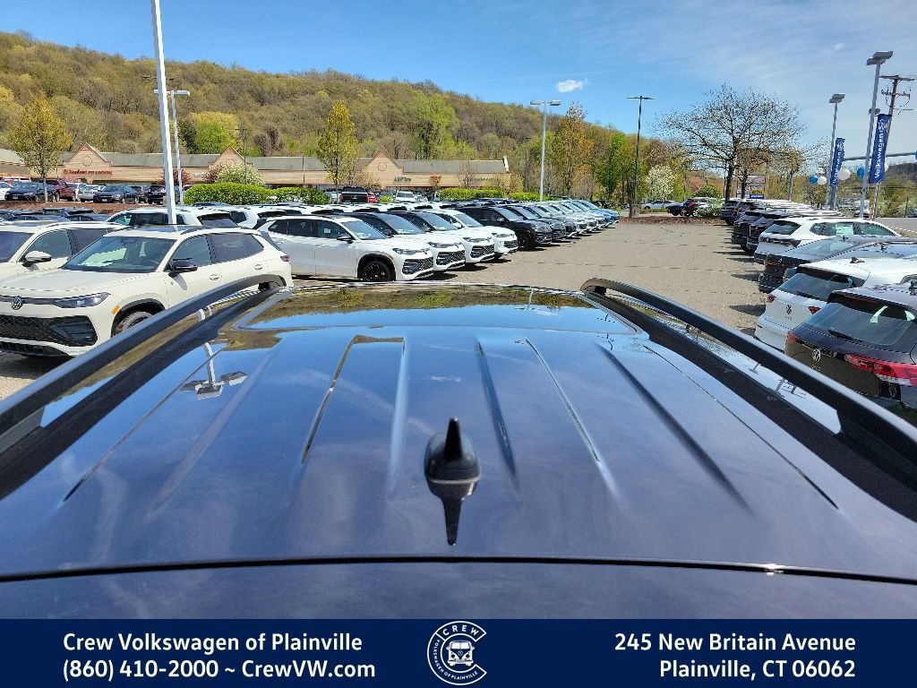 Certified 2022 Volkswagen Atlas SE w/ Panoramic Sunroof Package AWD/4WD image 31