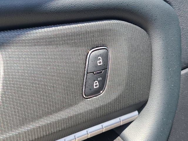 Used 2025 Ford Explorer ST-Line AWD/4WD image 16