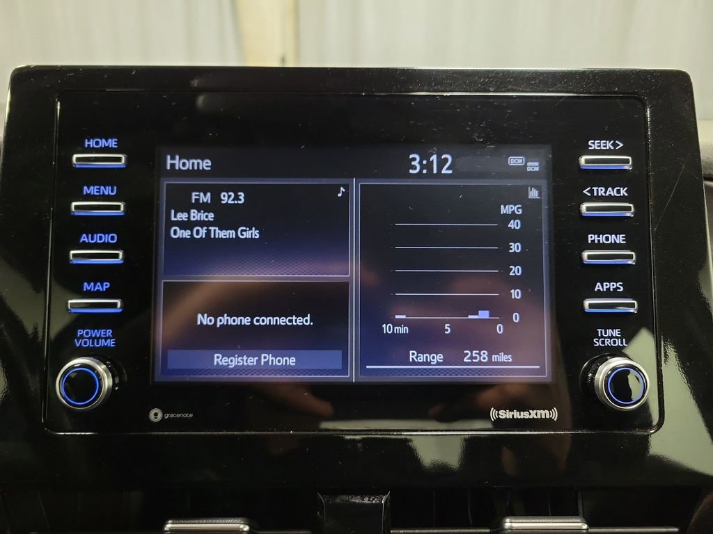 Used 2024 Toyota Camry SE image 18