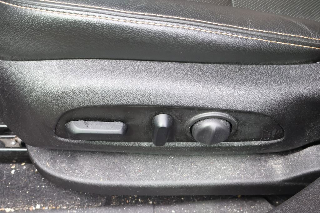 Used 2020 GMC Terrain SLT w/ Preferred Package image 12